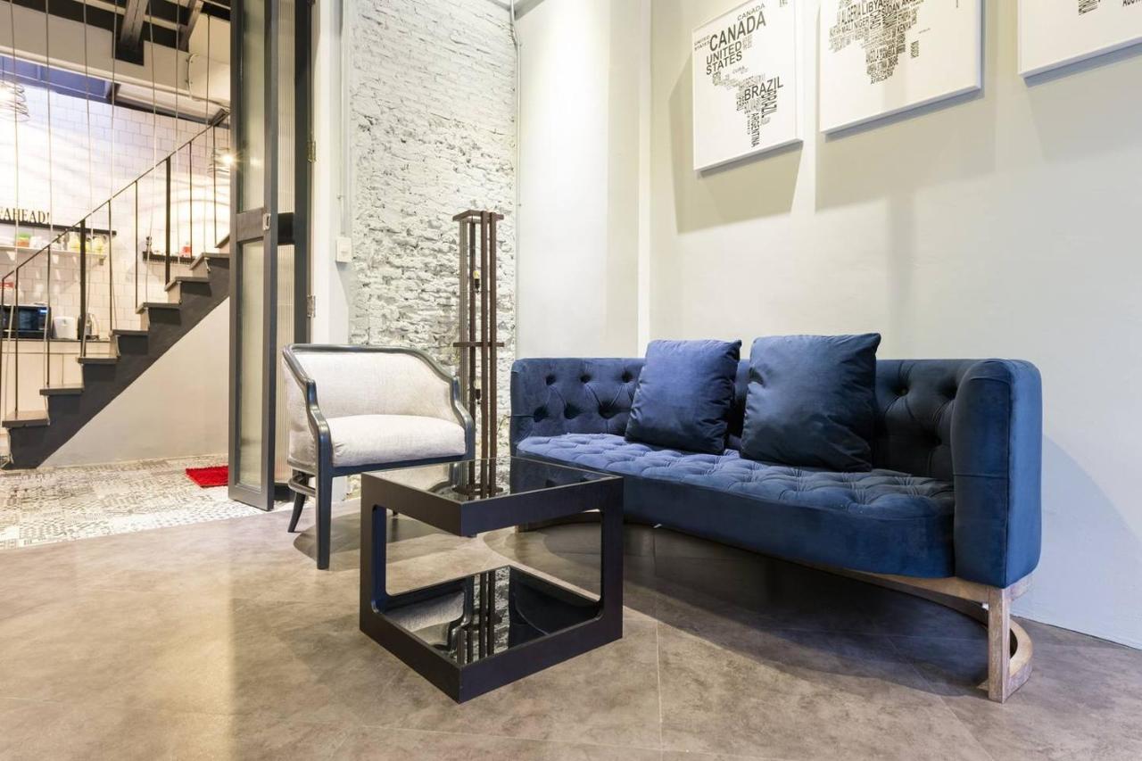 Inner Old Town 196 Chic Guesthouse - Self Check In Bangkok Bagian luar foto